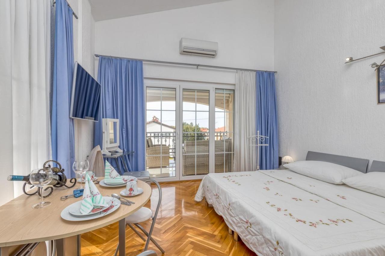 Apartments Covic Antonci  ภายนอก รูปภาพ