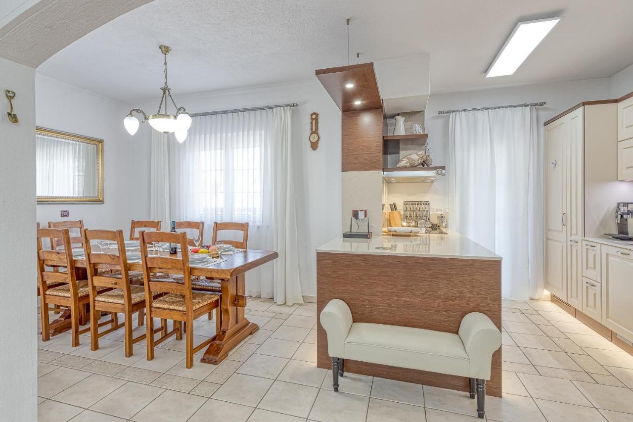 Apartments Covic Antonci  ภายนอก รูปภาพ